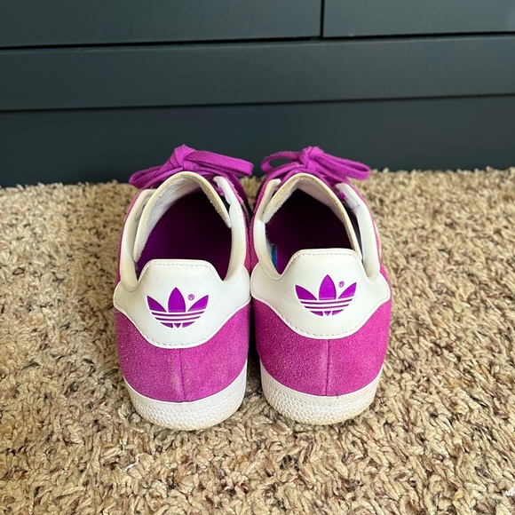 Adidas Gazelle in Shock Purple - Picture 4 of 4